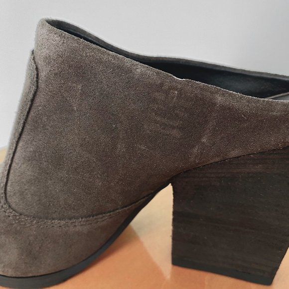 Donald J. Pliner NWT Valda Waxy Suede Mule Bootie in Dark Brown - Picture 10 of 12